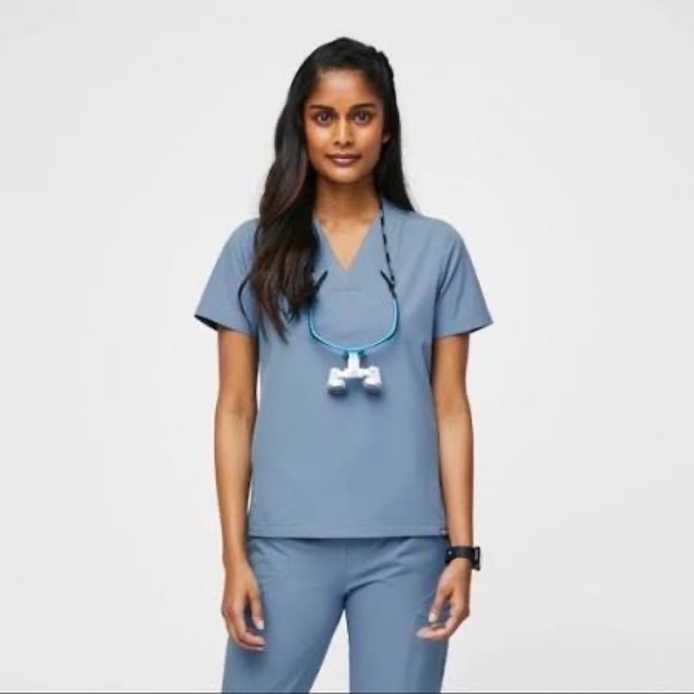 Figs M/MP Cool Blue FREEx Jogger and Scrub top Set